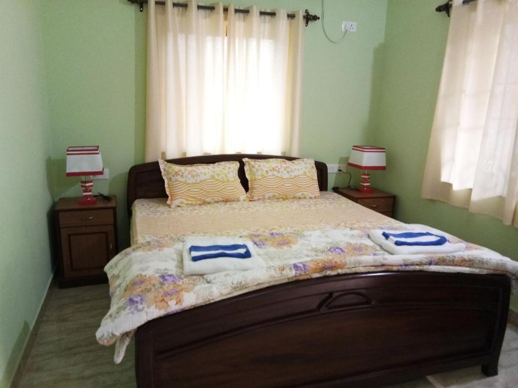 Shirley'S Guest House Маджорда Экстерьер фото