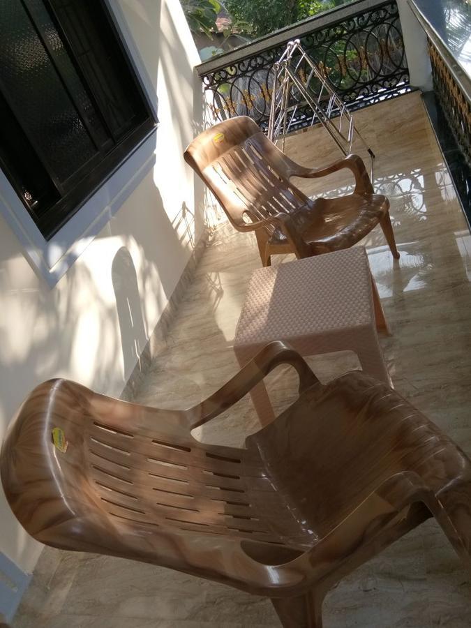 Shirley'S Guest House Маджорда Экстерьер фото