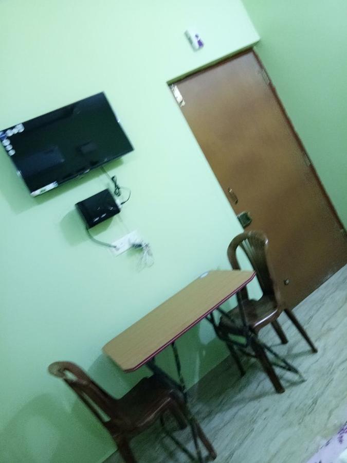 Shirley'S Guest House Маджорда Экстерьер фото